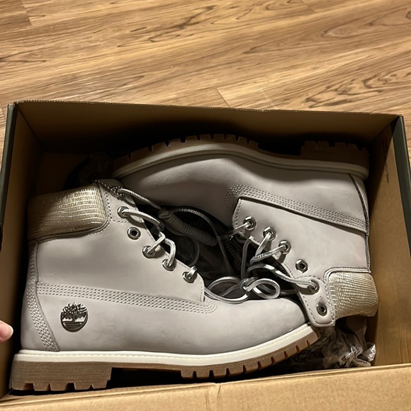 Womens timberland waterproof boots - Picture 1 of 5
